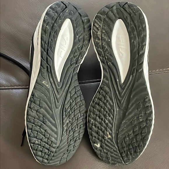 Ladies Fila Running Shoes - Picture 5 of 5